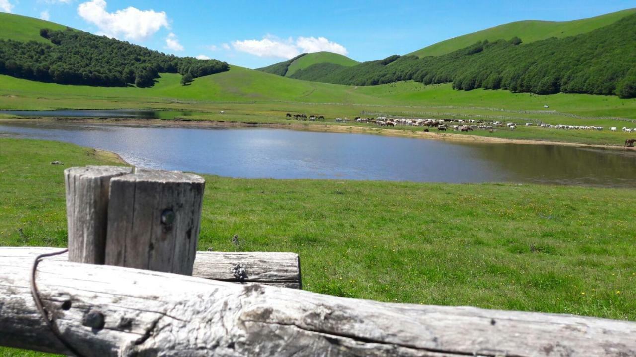 Lago Secco Bed & Breakfast Country House Accumoli エクステリア 写真
